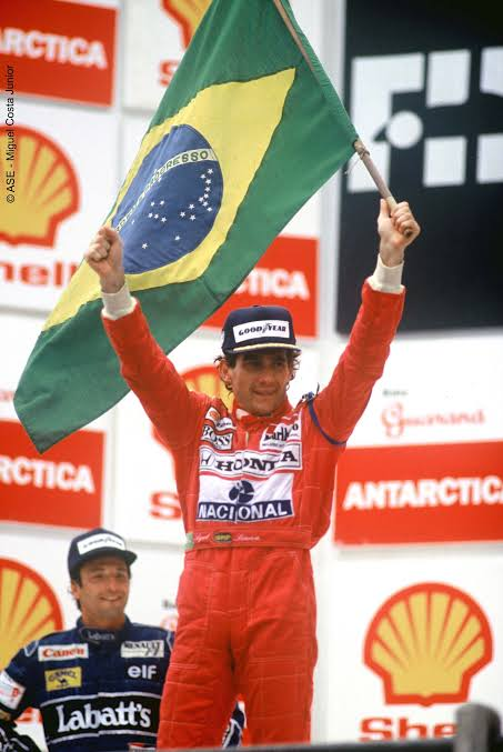 Homenagem a Ayrton Senna
